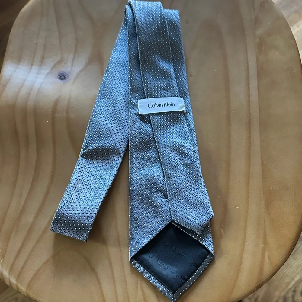 Calvin Klein Light Gray Tie with Micro Dot Pattern
